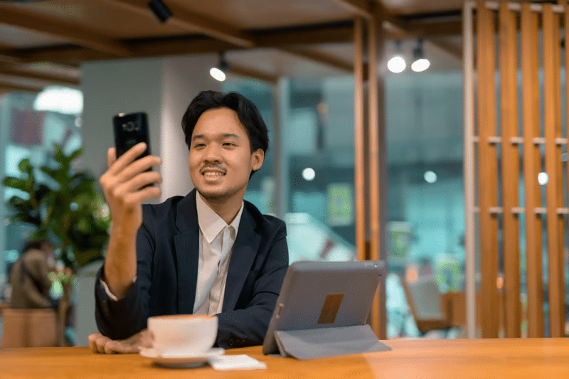 Japan Business Traveler eSIM: Meetings, Calls, and VPN Guide