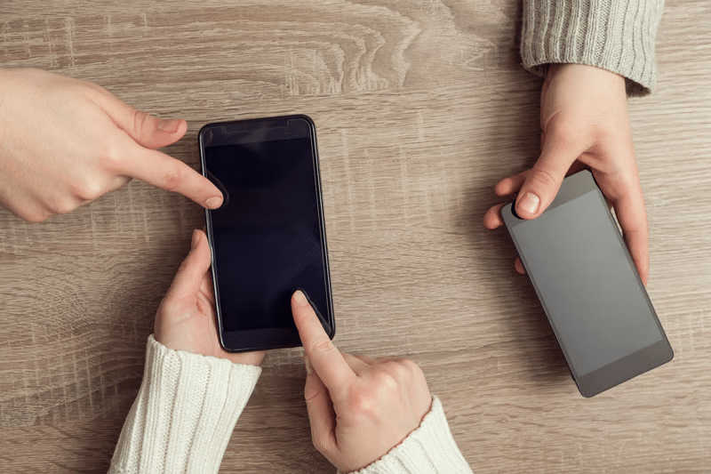 How to Switch Between eSIM Lines on iPhone and Android in Japan